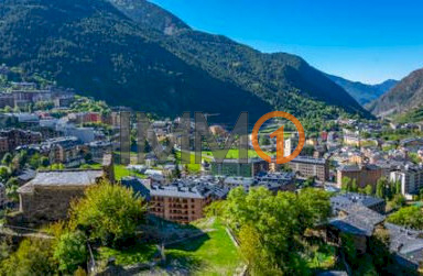 “Currently rented” 3-bedroom apartment for sale with parking and storage room in Encamp