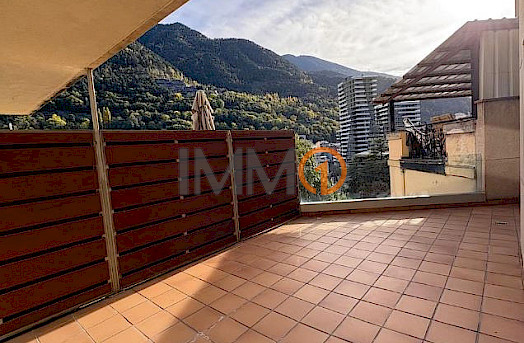 Spacious 3-bedroom apartment for sale in Escaldes Engordany