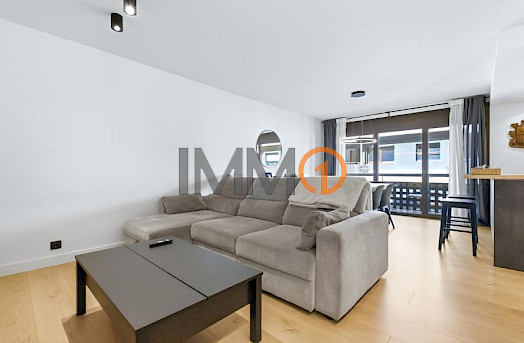 En venda cèntric pis de 3 habitacions amb aparcament i traster a  Andorra la Vella